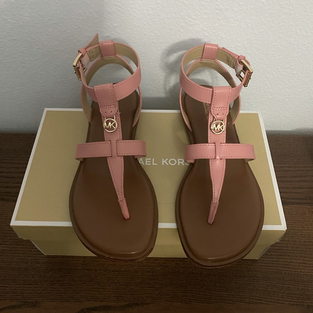 Michael Kors Sandal 5.5 size